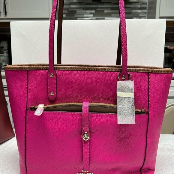 🔥🌺NEW! Coach TOTE Handbag w/ Pouch Brown/Pink Msrp:$350.00 - Picture 1 of 8